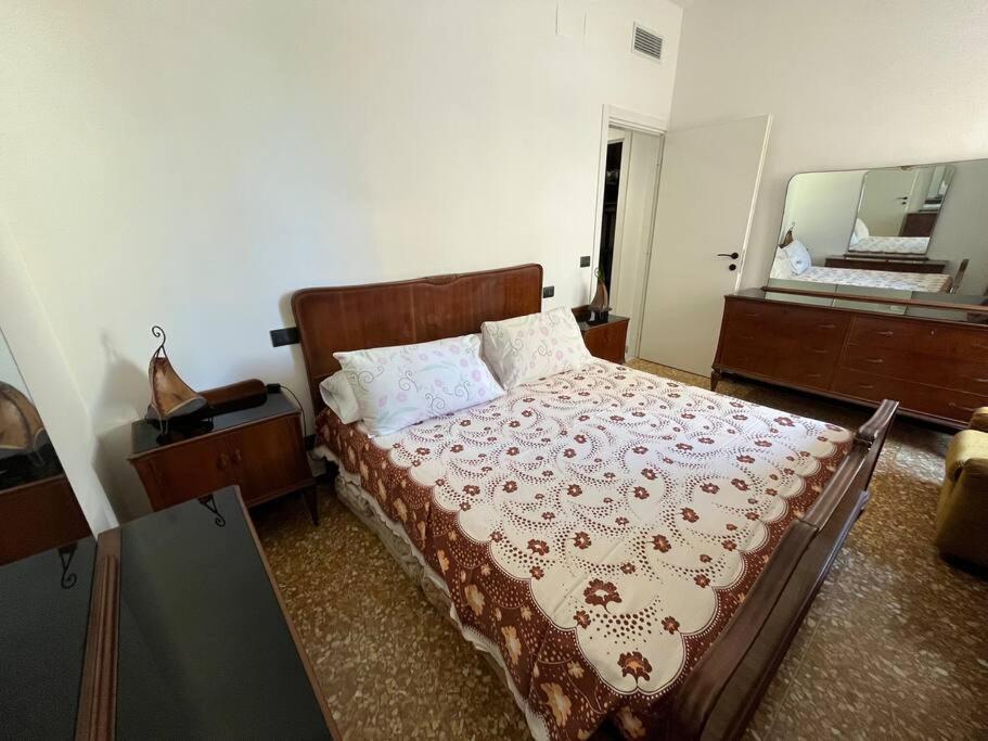 Casa Gerry, A Due Passi Dal Mare Lägenhet Savona Exteriör bild